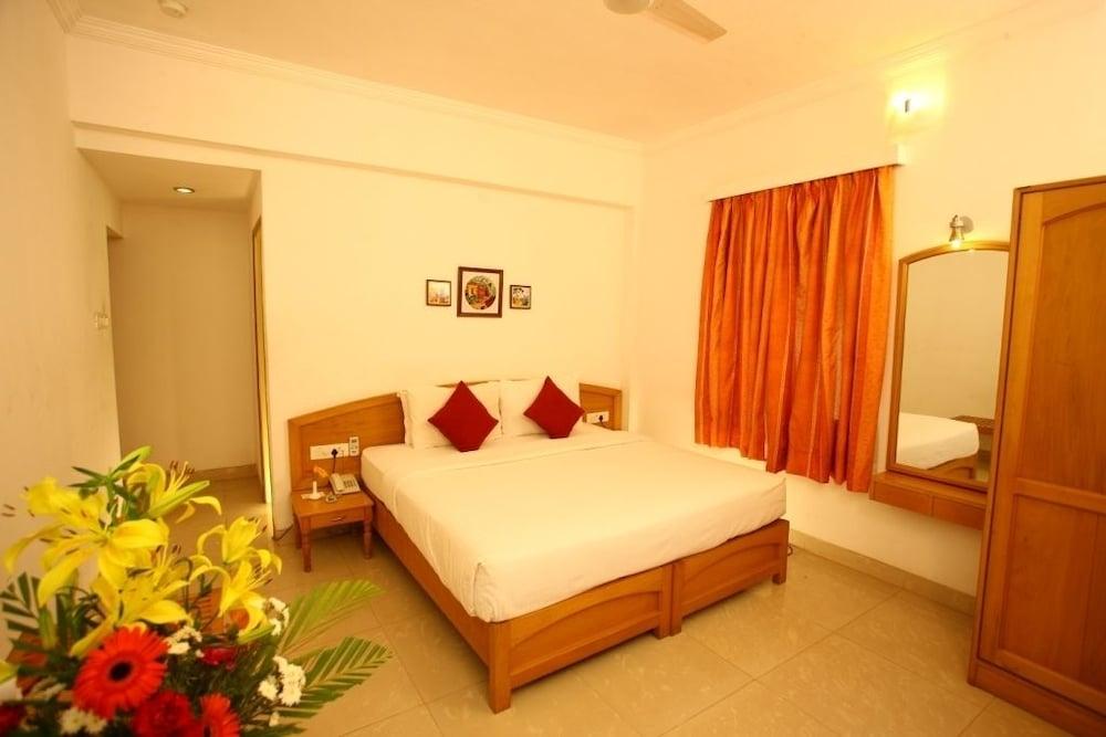 Calangute Towers - Am Hotel Kollection Extérieur photo